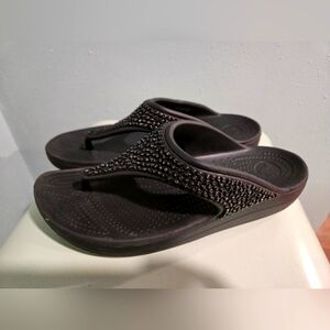 Crocs Sloane Diamante Size 10 Black Embellished Wedge Thong Sandals Women's EUC